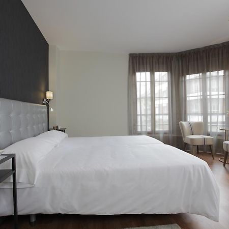 Hotel Rosal اوفيدو المظهر الخارجي الصورة
