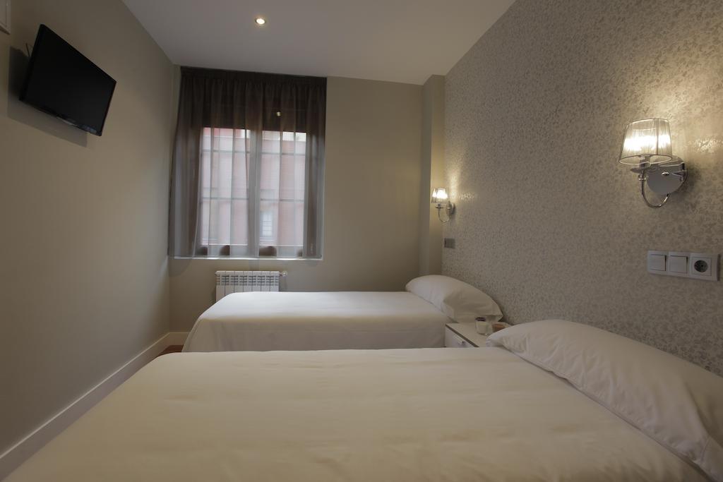 Hotel Rosal اوفيدو المظهر الخارجي الصورة