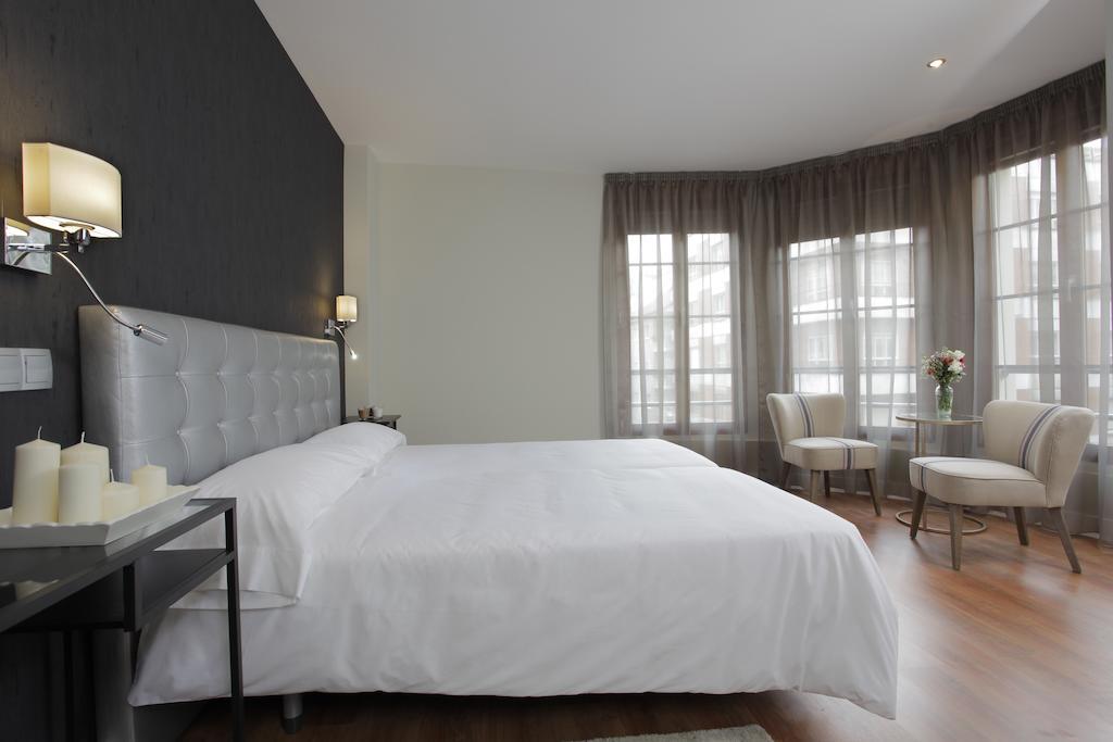 Hotel Rosal اوفيدو المظهر الخارجي الصورة